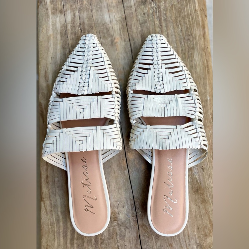 Matisse size 7M Cream color
